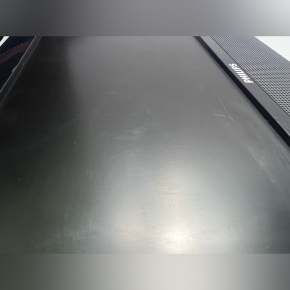 Philips portable 7” DVD player and additional 9” Screen - Picture 14 of 15